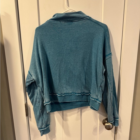 Half zip - Picture 2 of 2